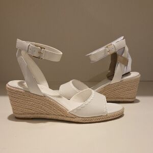Vince Camuto White Leather Espadrille Wedge Sandals